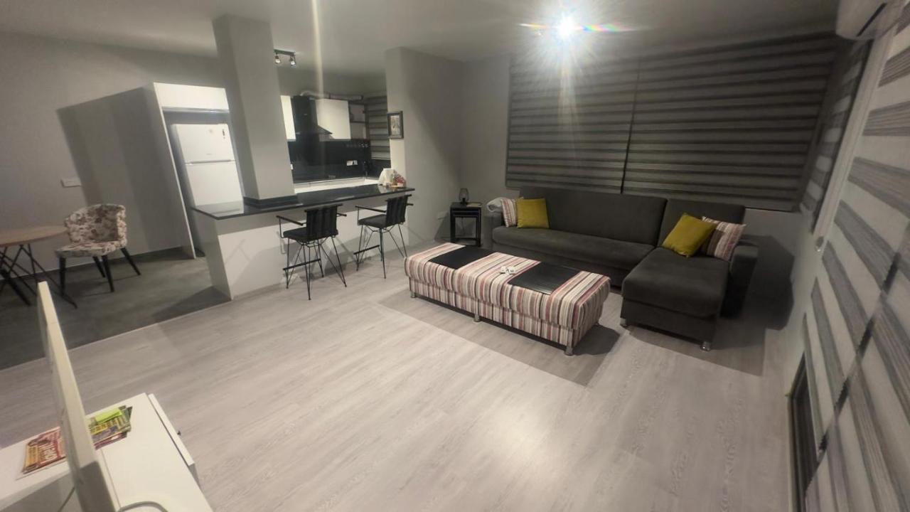 Nicosia'S Pearl Apartment Екстериор снимка